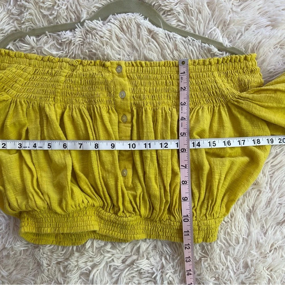 We the Free People Dancing Till Dawn Smocked Off The Shoulder crop Top yellow XS - Picture 9 of 10